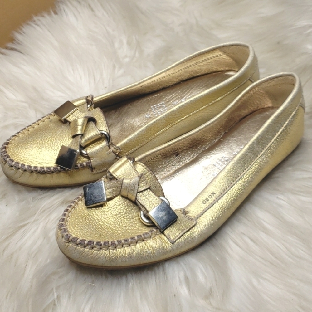 GEOX RESPIRA FLATS MOC LOAFERS SHOES SIZE 37/6.5-7 GOLD SLIP ON